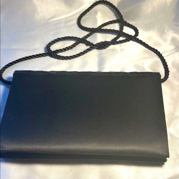 Vintage Whiting and Davis Black Satin  Weave Pattern in a Clutch Style Purse - Picture 3 of 12